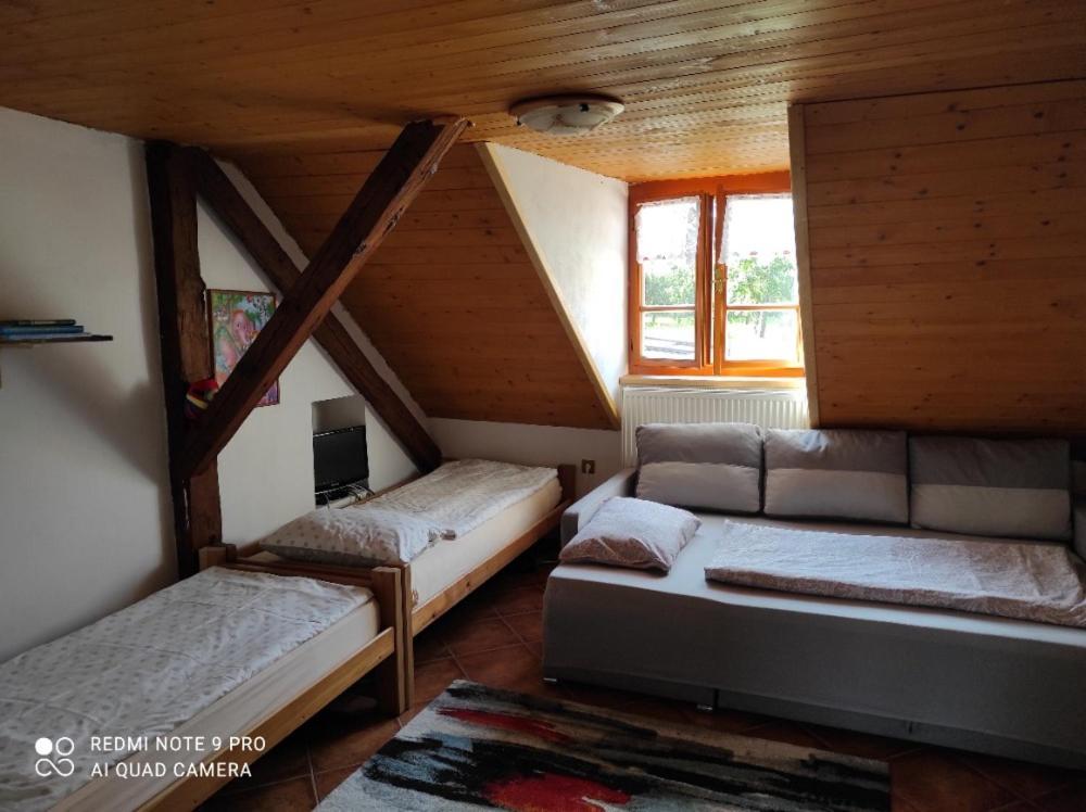 Apartman Pod Sribrnou Horou Lhenice Екстериор снимка